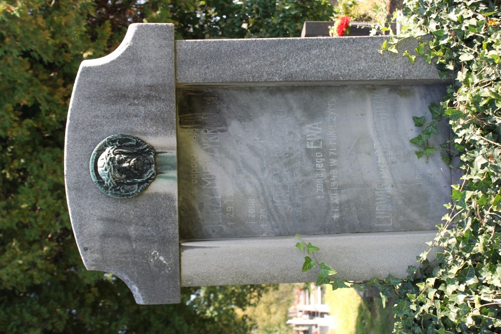 Tombstone of the Międzyborski and Rycko families