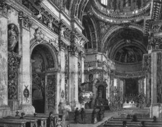 Wnętrze kościoła św. Piotra i Pawła w Wilnie z ozdobnymi sztukateriami, sklepieniami łukowymi i modlącymi się ludźmi. W tle widoczny ołtarz.