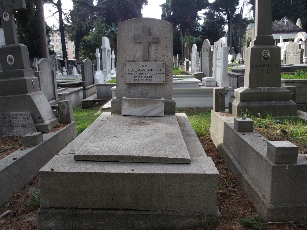 Tombstone of Bolesław Piłecki, Feriköy Catholic Cemetery in Istanbul