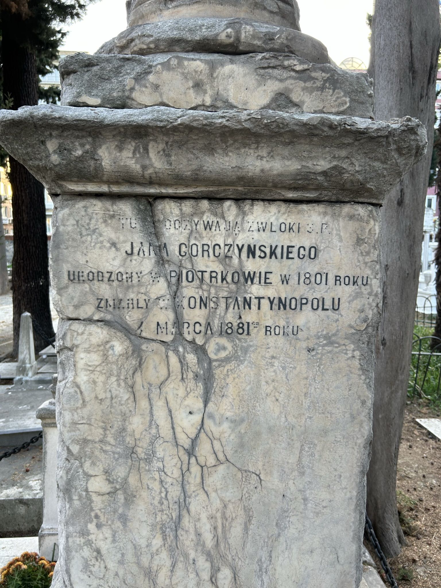 Inscription from the tombstone of the Ratyński and Gorczyński families, Feriköy Catholic cemetery