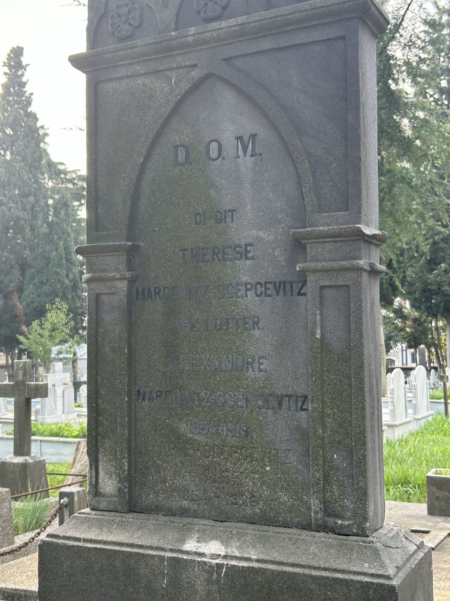 Inscription from the gravestone of Theresa Marcovitz-Scepcevitz and Marie Scepcevitz, Feriköy Catholic Cemetery