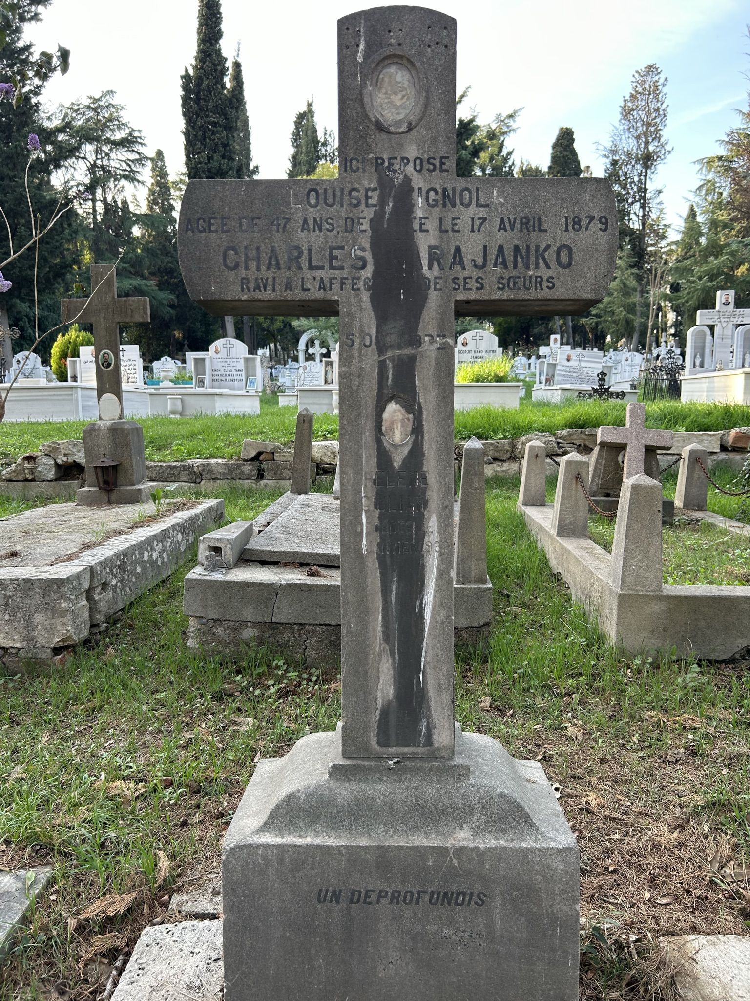 Inscription from the tombstone of Charles Karajanko and Helen Giulani, Feriköy Catholic cemetery