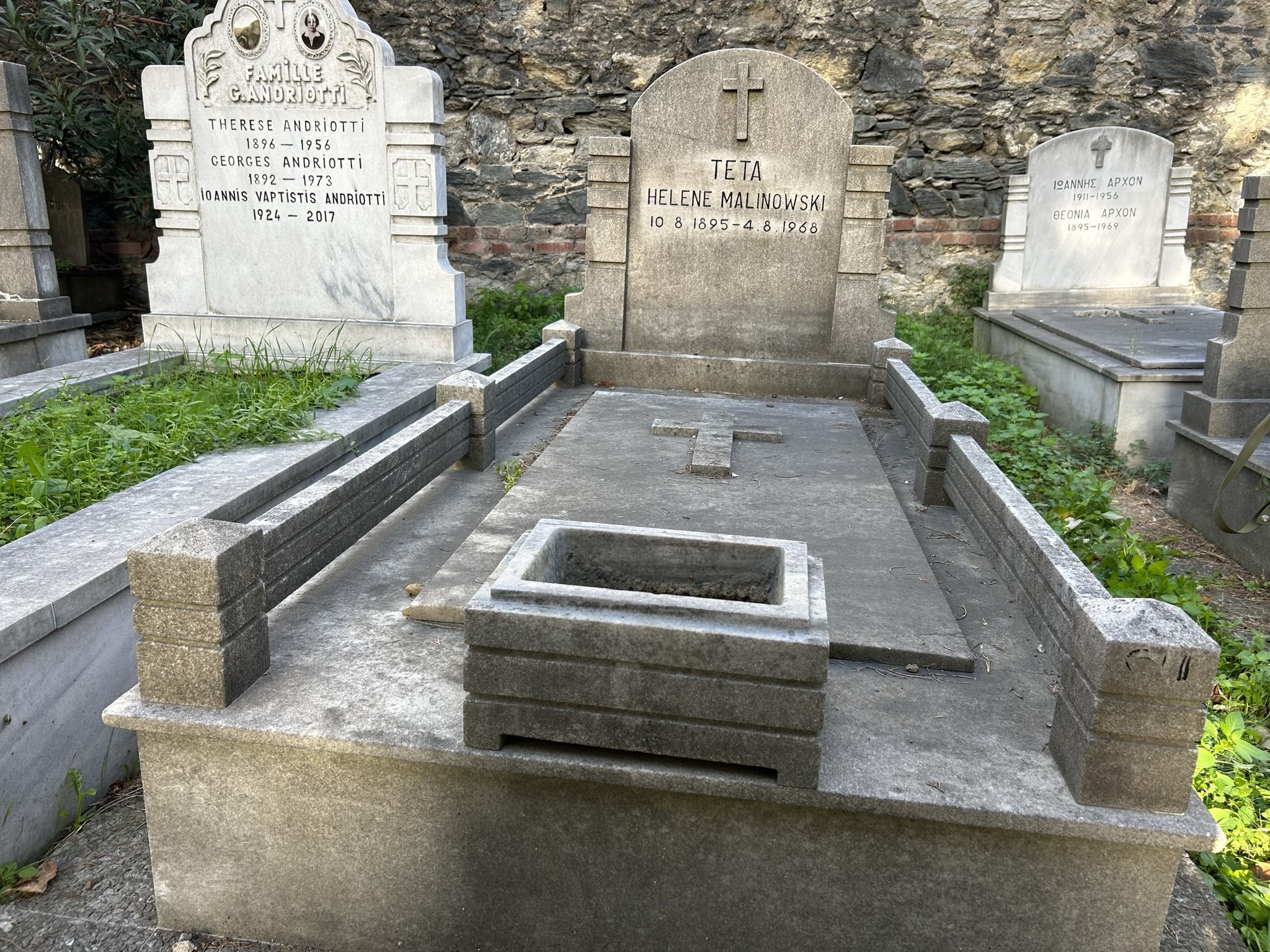 Tombstone of Helena Malinowska, Catholic cemetery in Feriköy