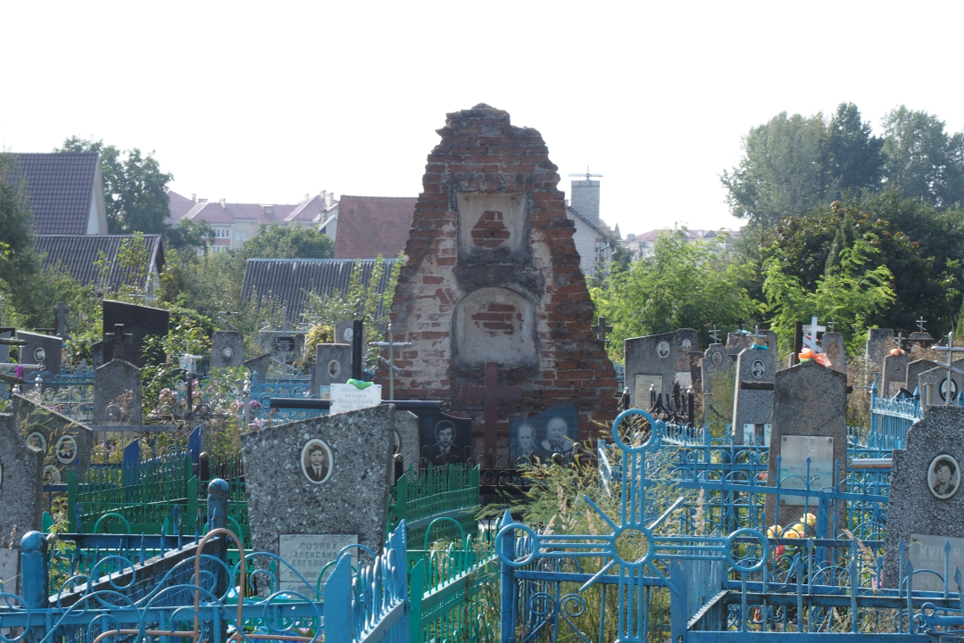Fotografia przedstawiająca Nagrobny pomnik rodu Sapiehów w Berezie Kartuskiej