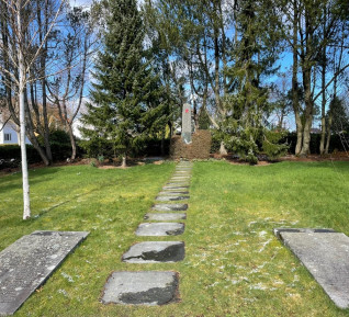 Grób Polaka - niemieckiego jeńca wojennego na cmentarzu Eiganes