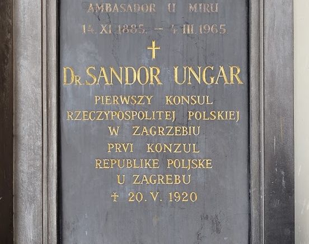 Fotografia przedstawiająca Nagrobek Wiktora Ungara - polskiego konsula w Zagrzebiu