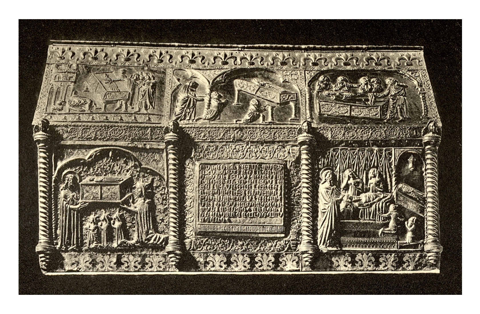 Fotografia przedstawiająca The oldest representation of Queen Jadwiga