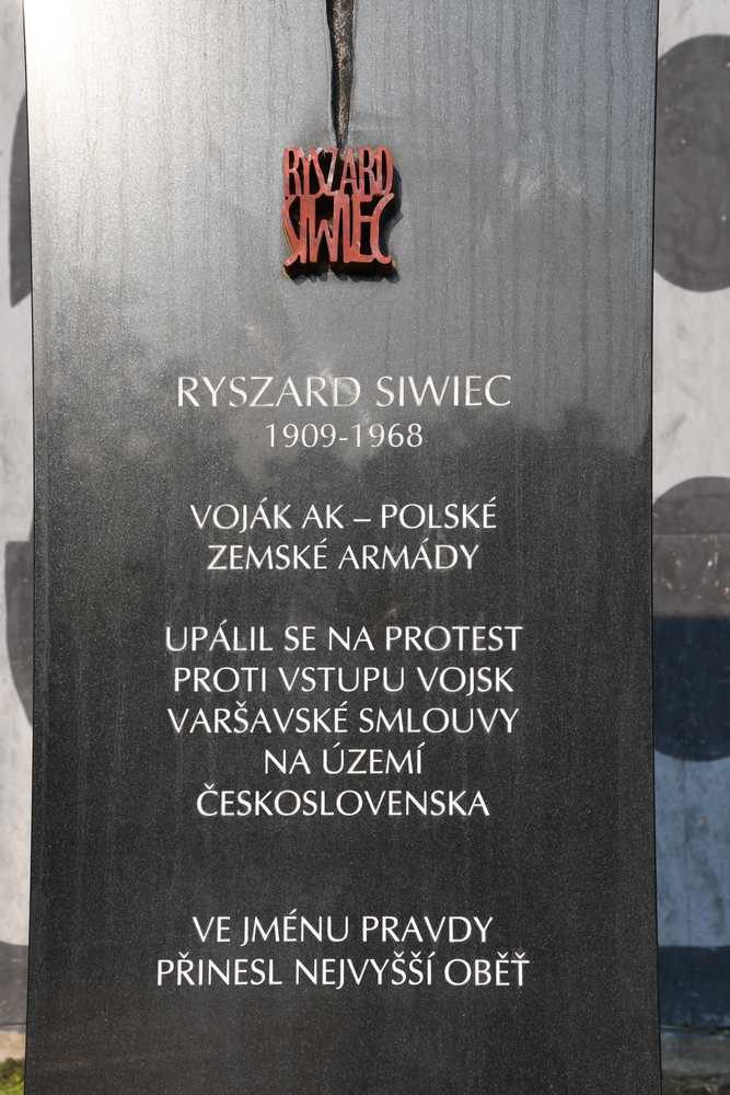 Fotografia przedstawiająca Monument to Ryszard Siwiec