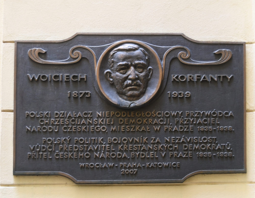 Fotografia przedstawiająca Tablica upamiętniająca pobyt w Pradze Wojciecha Korfantego