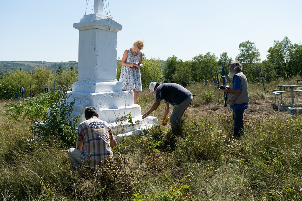 Fotografia przedstawiająca Inventory work in Polish cemeteries in Moldova and the Transnistrian Republic of Moldova
