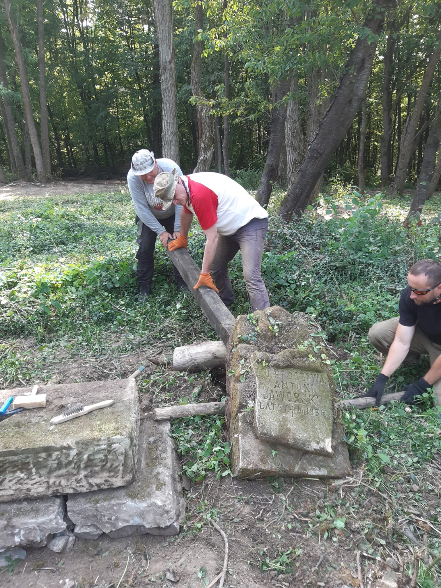 Photo showing Cleaning of cemeteries in Kowel, Kostyukhivka, Kolki and others