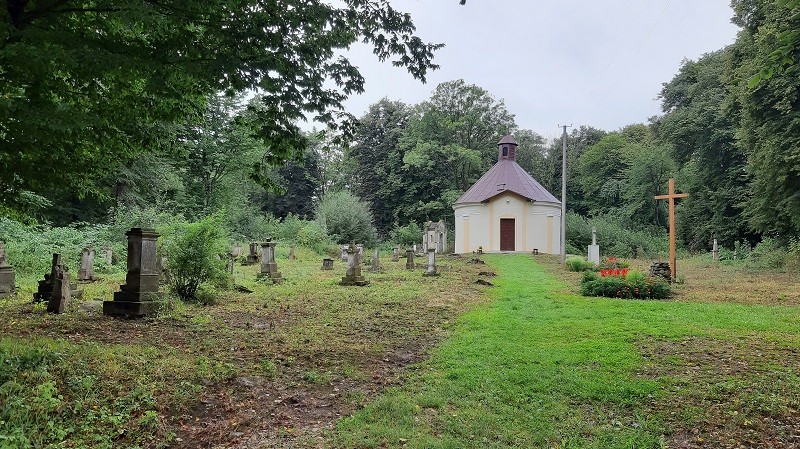 Fotografia przedstawiająca Documentation of the Roman Catholic cemetery and cemetery chapel in Dublany