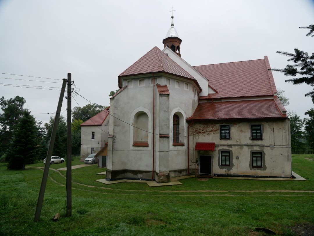 Photo showing Structural and conservation renovation of the façade of St Anne\'s Church in Ssiadovice, Ukraine - phase I