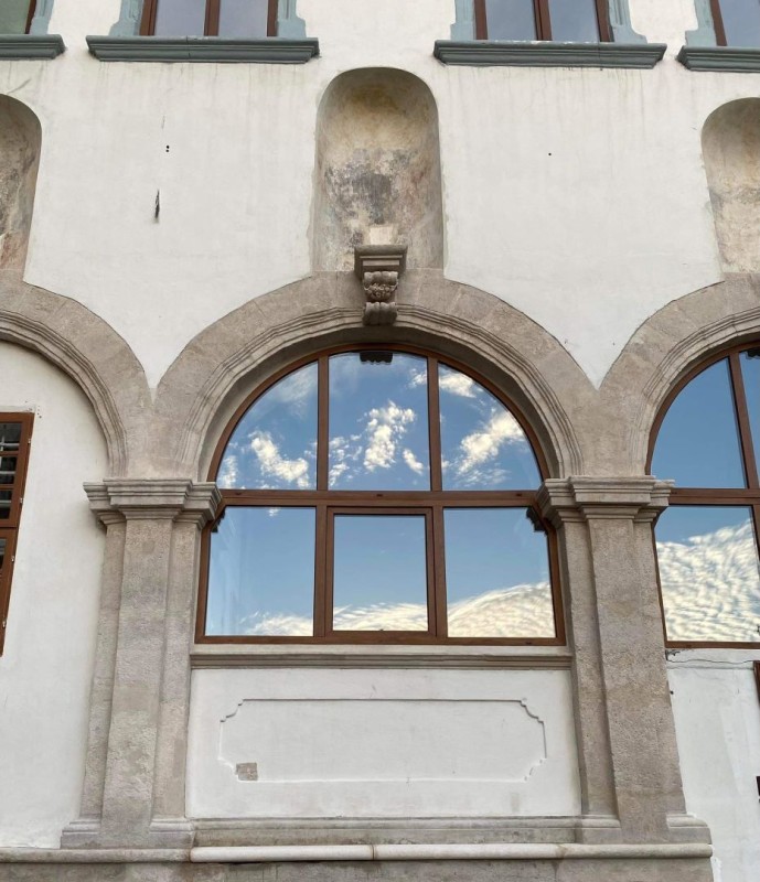 Photo montrant Travaux de restauration au monastère bénédictin de Lviv