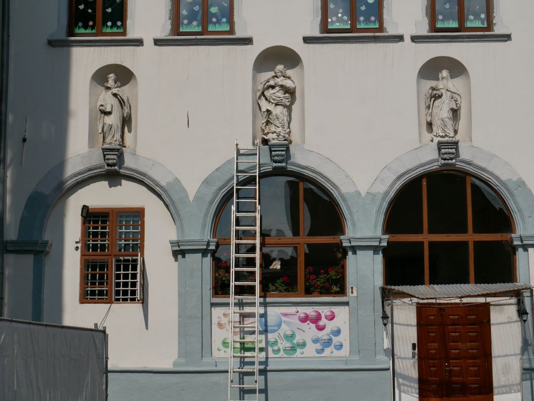 Fotografia przedstawiająca Restoration work at the Benedictine monastery in Lviv