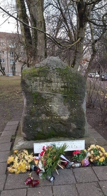 Fotografia przedstawiająca Restoration work at Vilnius cemeteries and Polish monuments in Vilnius, Lithuania