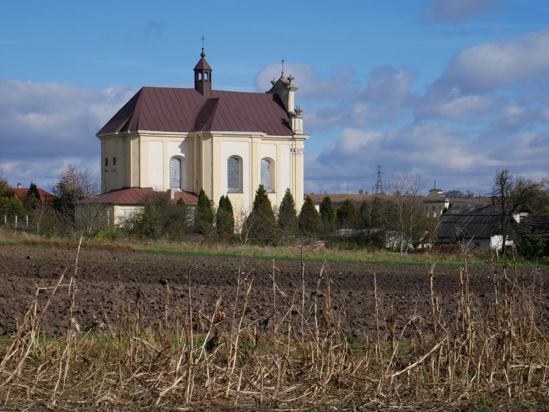 Fotografia przedstawiająca Research and documentation for the renovation of the church in Berezovce, Ukraine