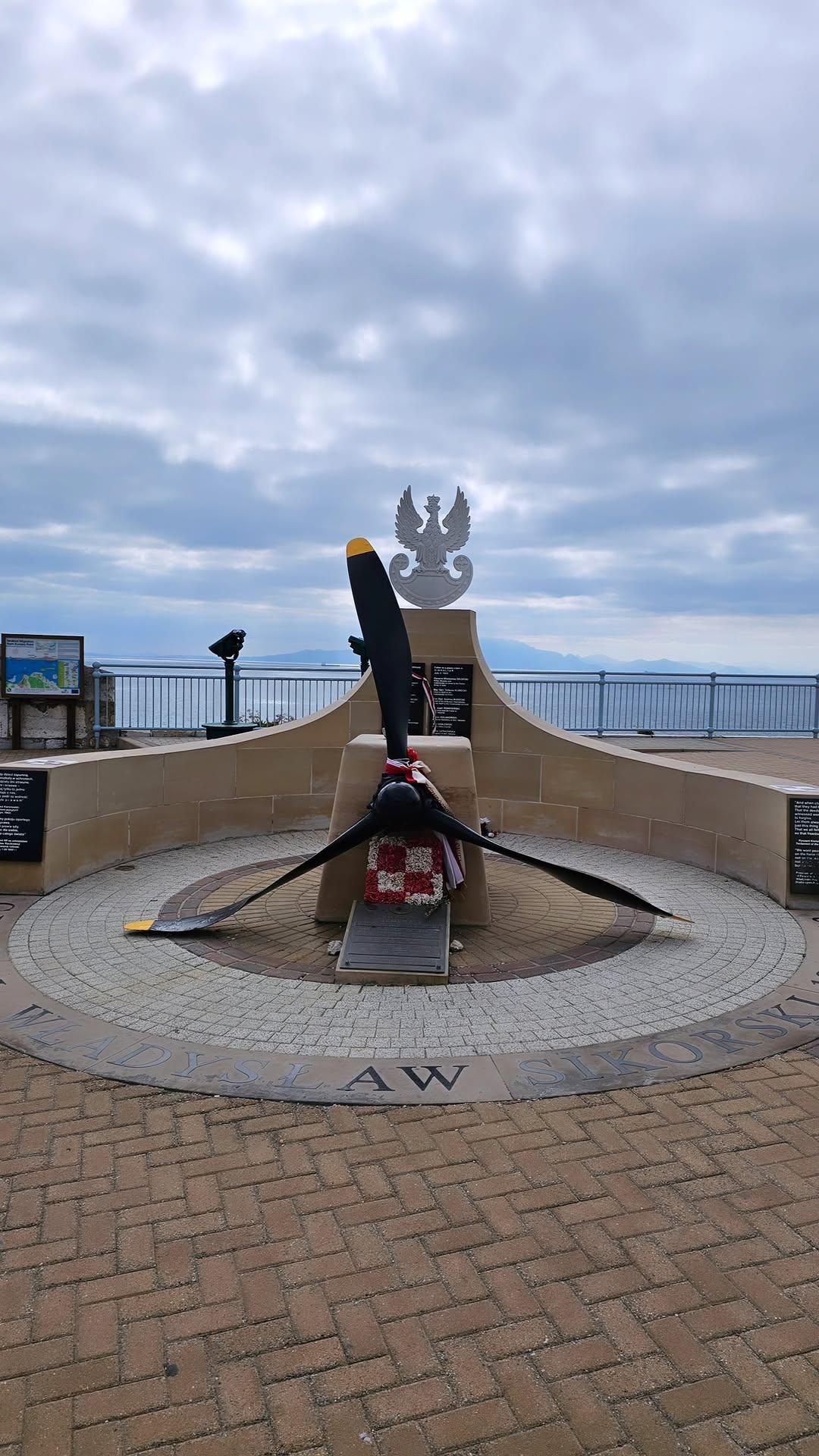 Photo showing Monument to Władysław Sikorski in Gibraltar