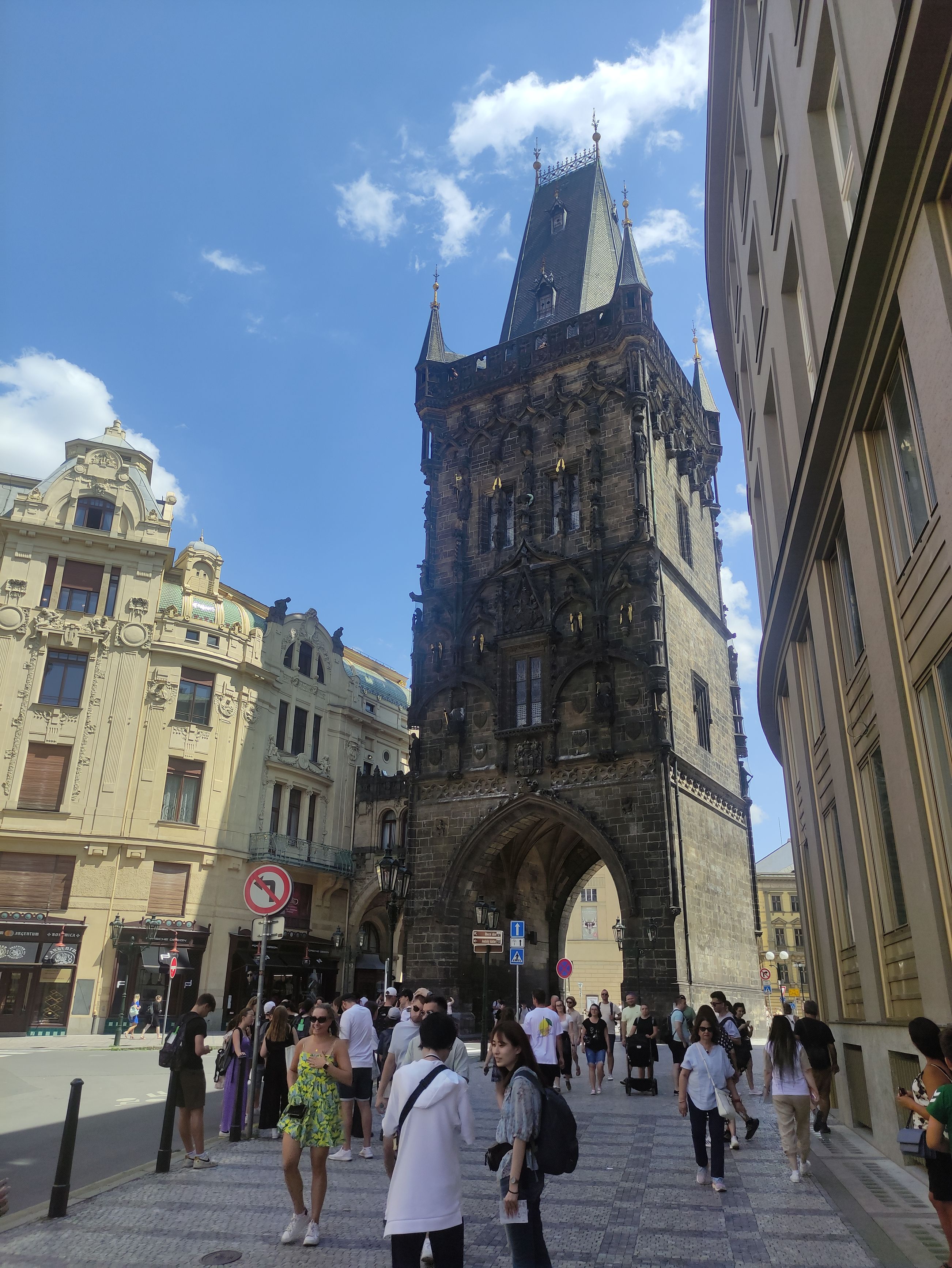 Fotografia przedstawiająca Brama Prochowa w Pradze