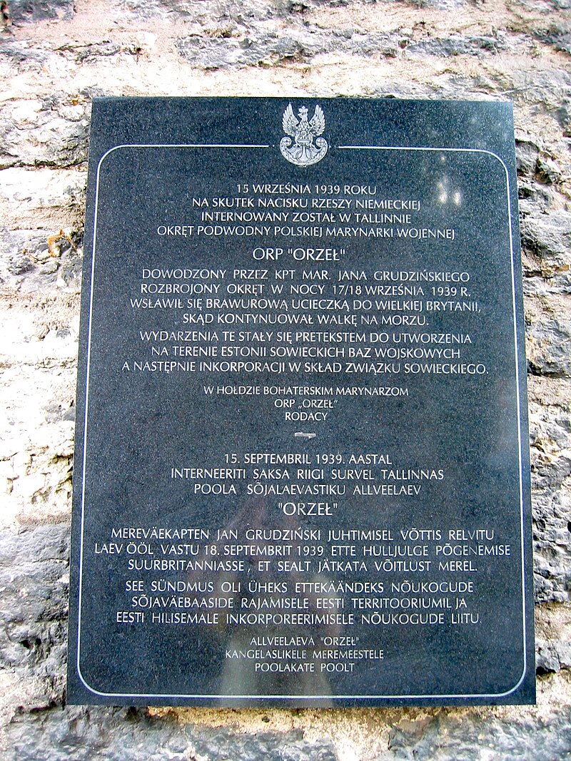Photo montrant Plaque commémorant le sous-marin ORP \"Orzeł\" à Tallinn