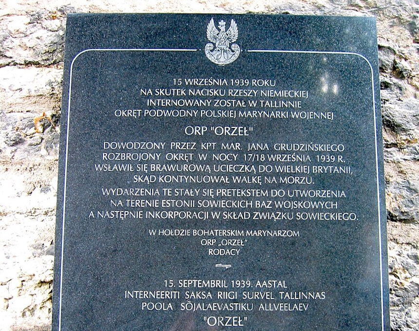 Photo showing Plaque commemorating the submarine ORP \"Orzeł\" in Tallinn