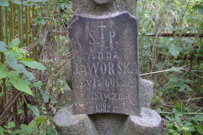 Fragment of Anna Jaworska's tombstone, Baykova cemetery in Kiev, as of 2021.