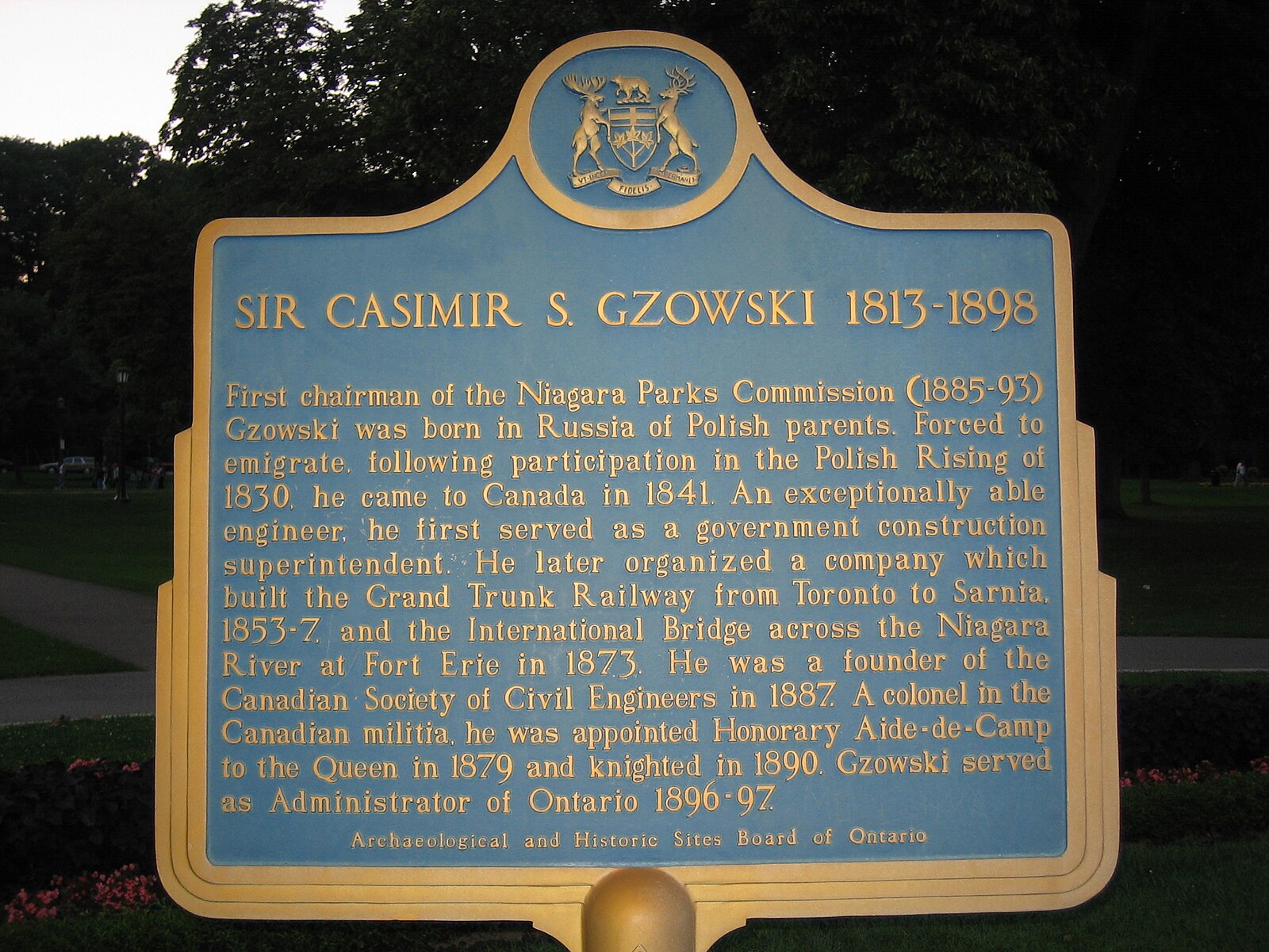 Fotografia przedstawiająca Plaque commemorating Kazimierz Gzowski in Niagara Falls