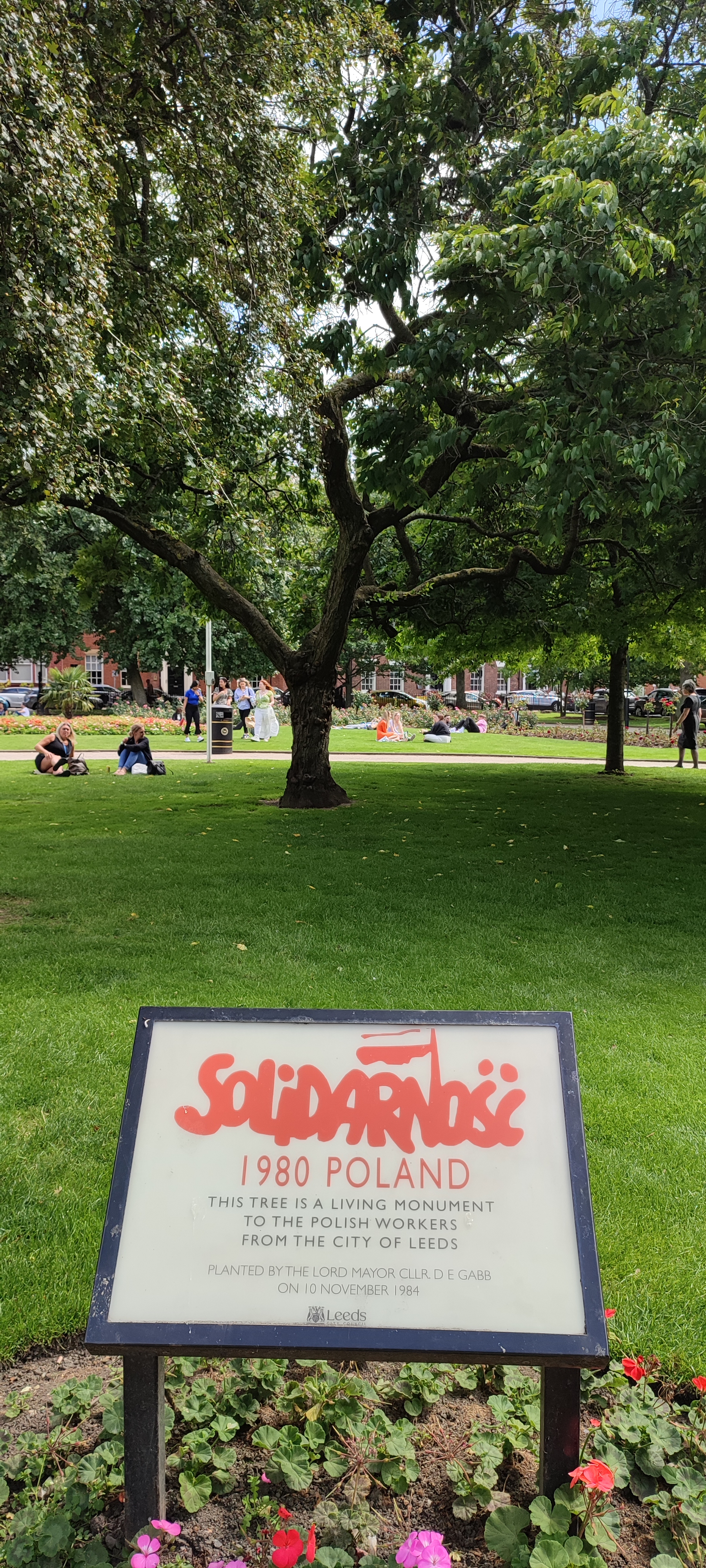 Fotografia przedstawiająca Pomnik Solidarności w Leeds