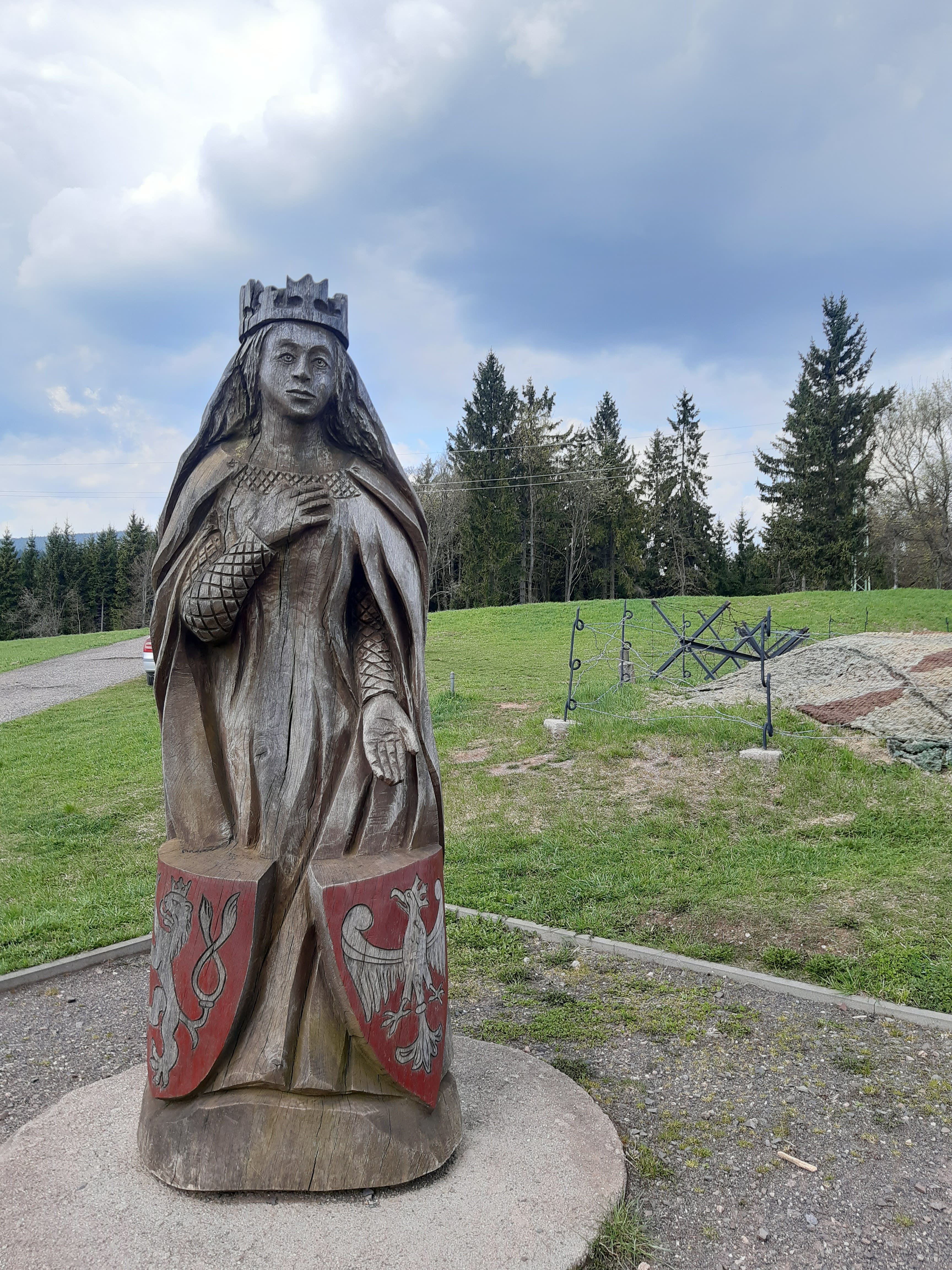 Fotografia przedstawiająca Sculpture of Ryksa Elisabeth in Trutnov