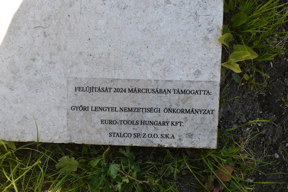 Fotografia przedstawiająca Monument to Polish-Hungarian Friendship