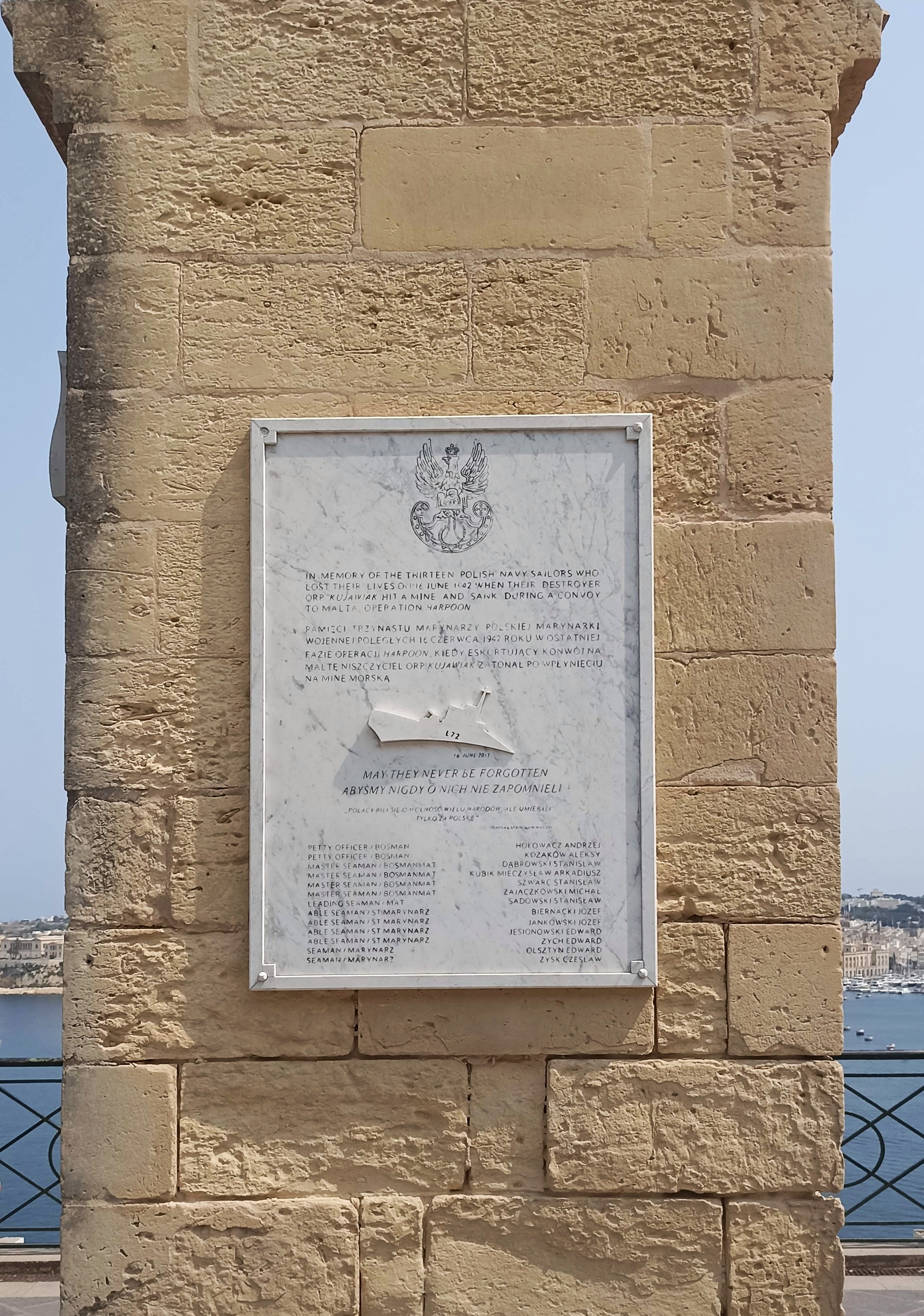 Fotografia przedstawiająca Plaque commemorating Polish sailors in Valletta