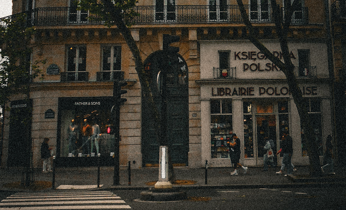 Fotografia przedstawiająca Polish bookshop in Paris