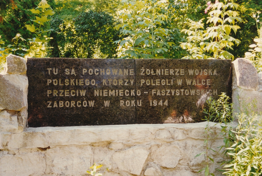 Fotografia przedstawiająca Kwatera żołnierzy 1 Armii Polskiej w ZSRR, zmarłych w 1944 r.