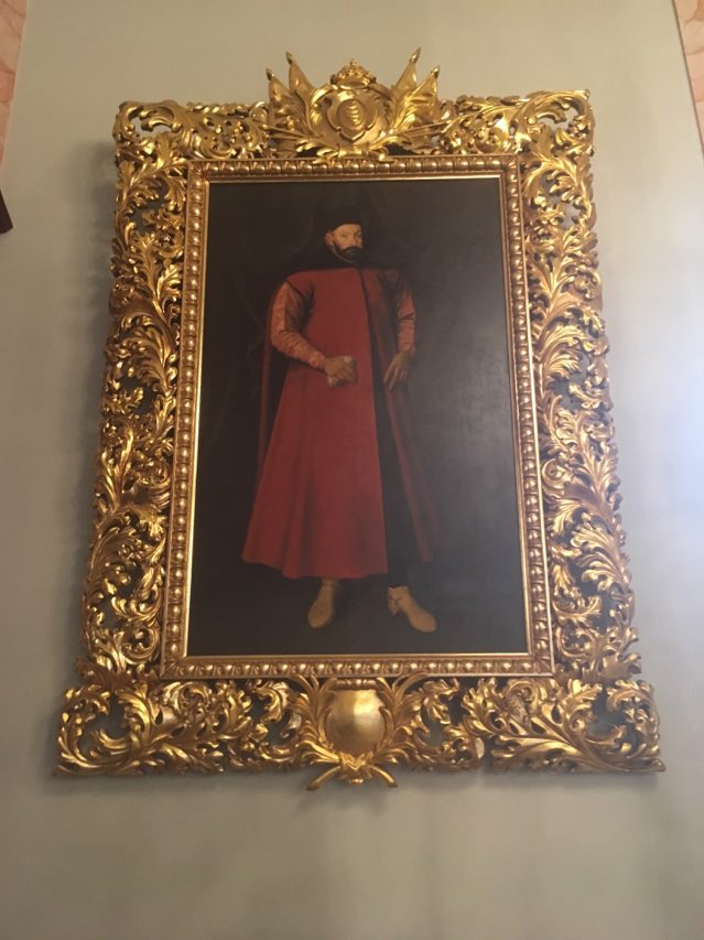 Fotografia przedstawiająca Portret Stefana Batorego w Domu Czarnogłowych w Rydze