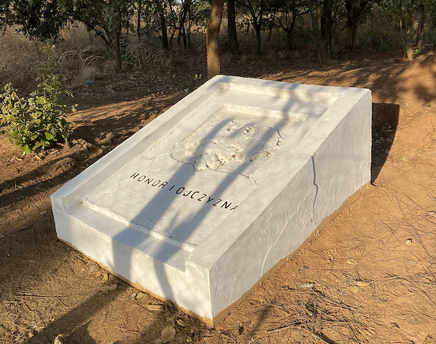 Photo montrant White Eagle Monument in Mbali