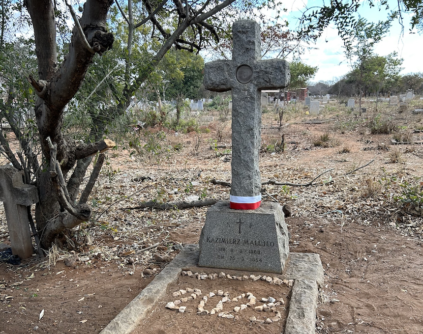 Photo montrant Polish cemetery in Livingstone (Zambia)