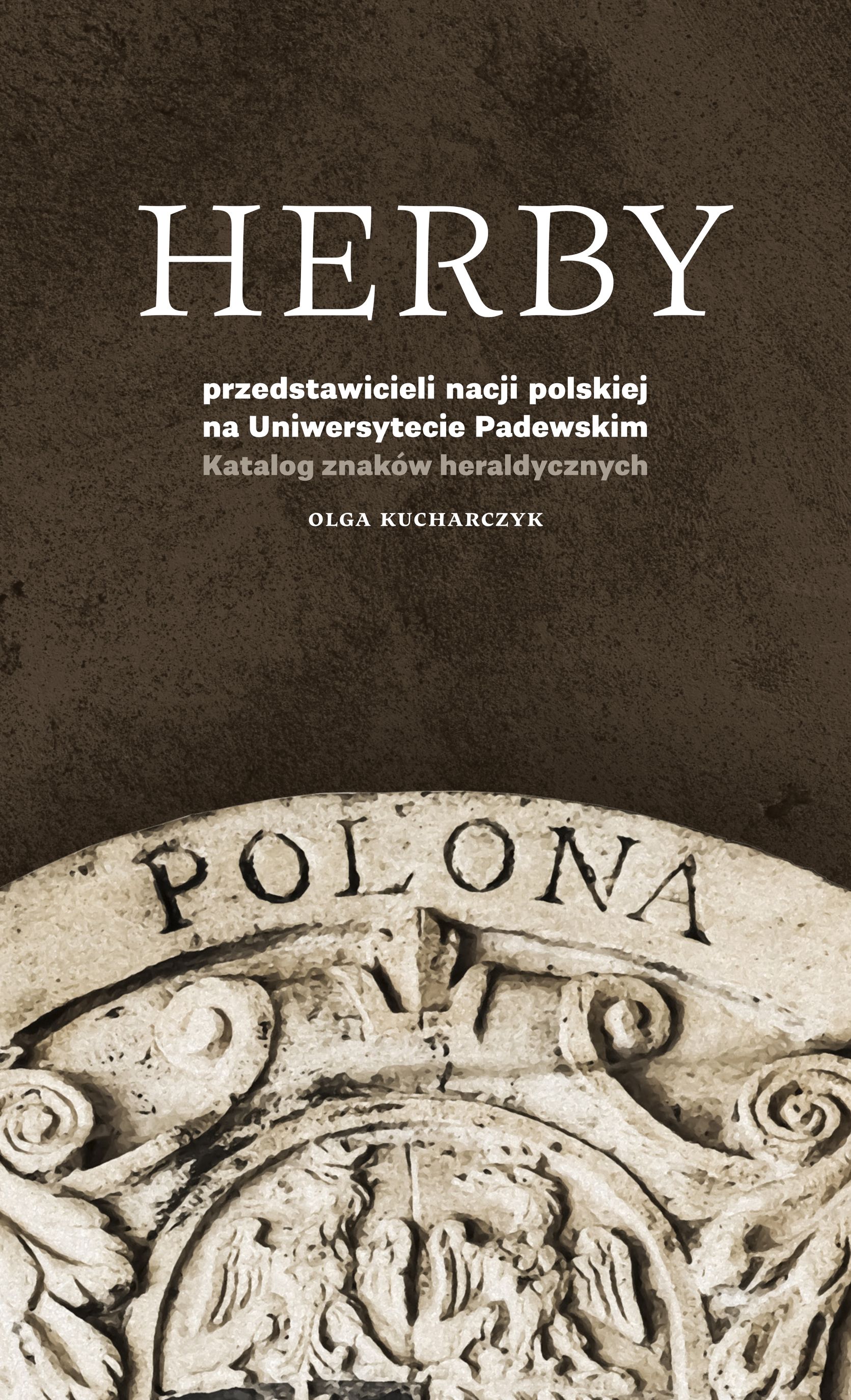 Fotografia przedstawiająca Olga Kucharczyk, „Herby przedstawicieli nacji polskiej na Uniwersytecie Padewskim. Katalog znaków heraldycznych” - publikacja Instytutu Polonika