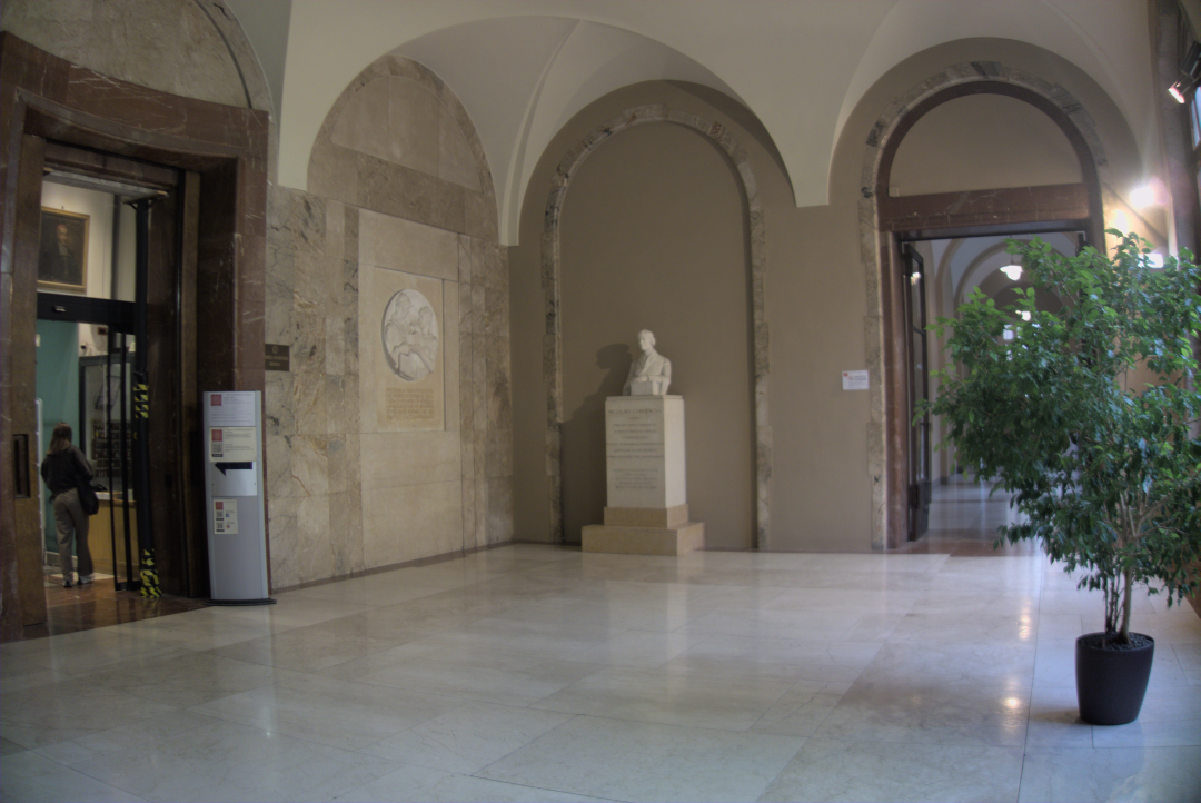 Photo montrant Bust of Nicolaus Copernicus at the University of Bologna