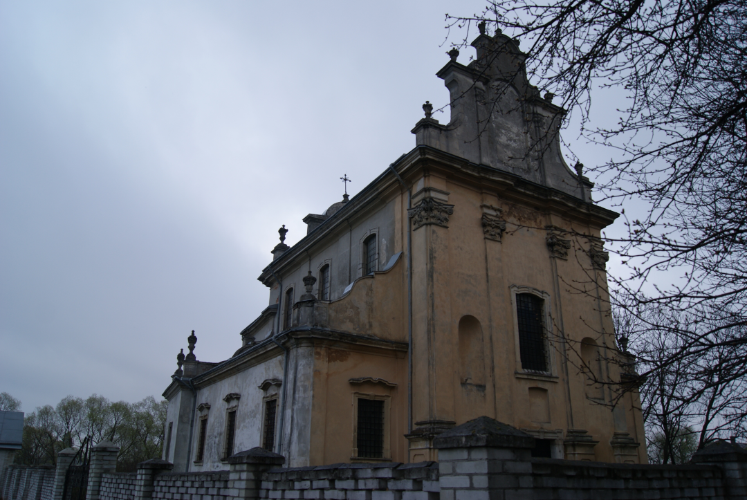 Photo montrant Parish Church of the Assumption of the Blessed Virgin Mary in Navarra near Lviv