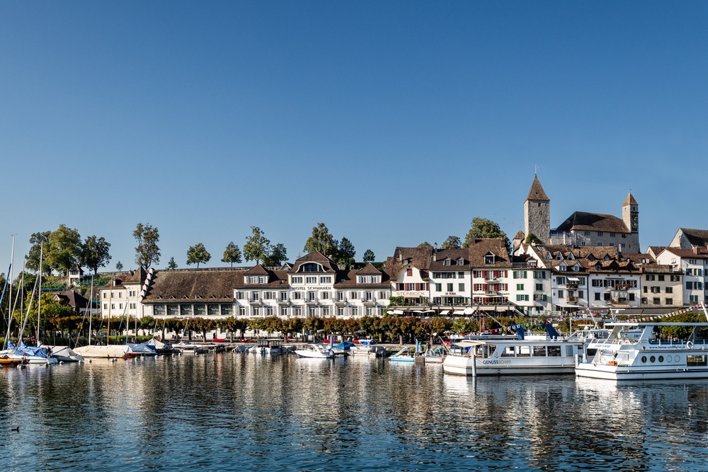 Photo montrant Hôtel Schwanen - le nouveau siège de la branche suisse de l\'Institut Pilecki et du Musée polonais de Rapperswil