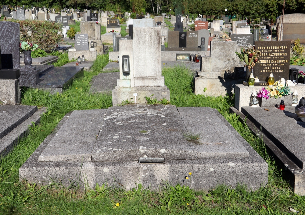 Fotografia przedstawiająca Segatt family tombstone