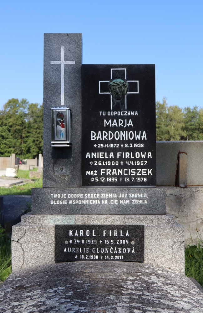 Photo montrant Tombstone of the Firla and Bardoń families