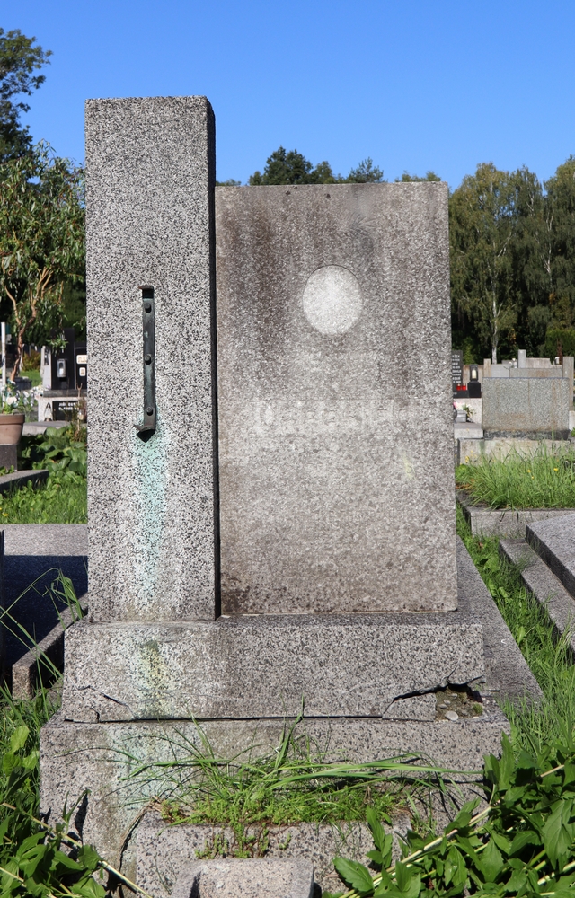 Fotografia przedstawiająca Tombstone of Henryk Urbaniec