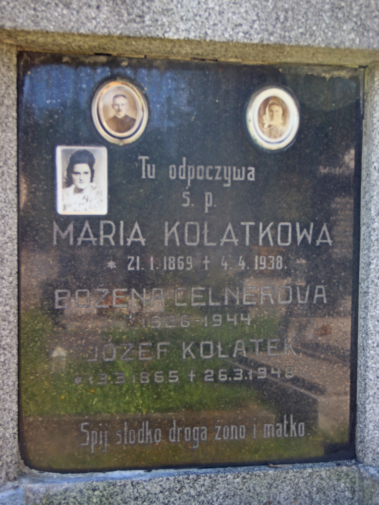 Fotografia przedstawiająca Tombstone of the Kolatek family