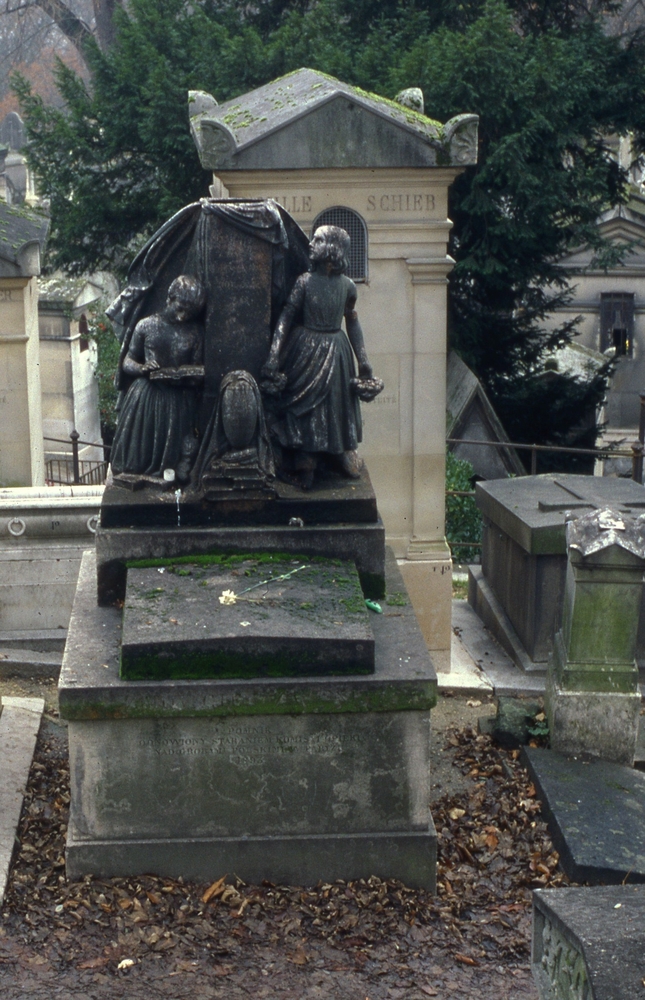 Fotografia przedstawiająca Tombstone of Klementyna Hoffmanowa, née Tańska, in the Père-Lachaise cemetery in Paris