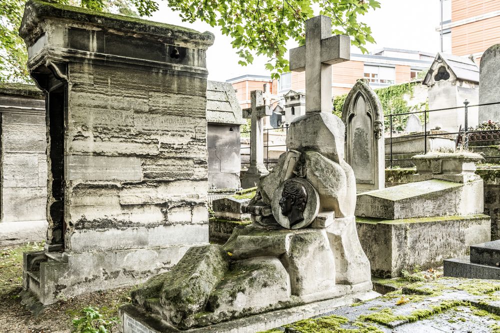 Fotografia przedstawiająca Nagrobek Juliusza Słowackiego na cmentarzu Montmartre w Paryżu