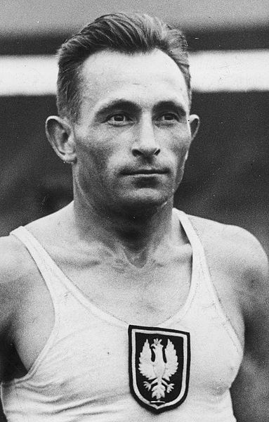 Józef Noji na Międzynarodowych zawodach lekkoatletycznych na stadionie White City w Londynie 1936