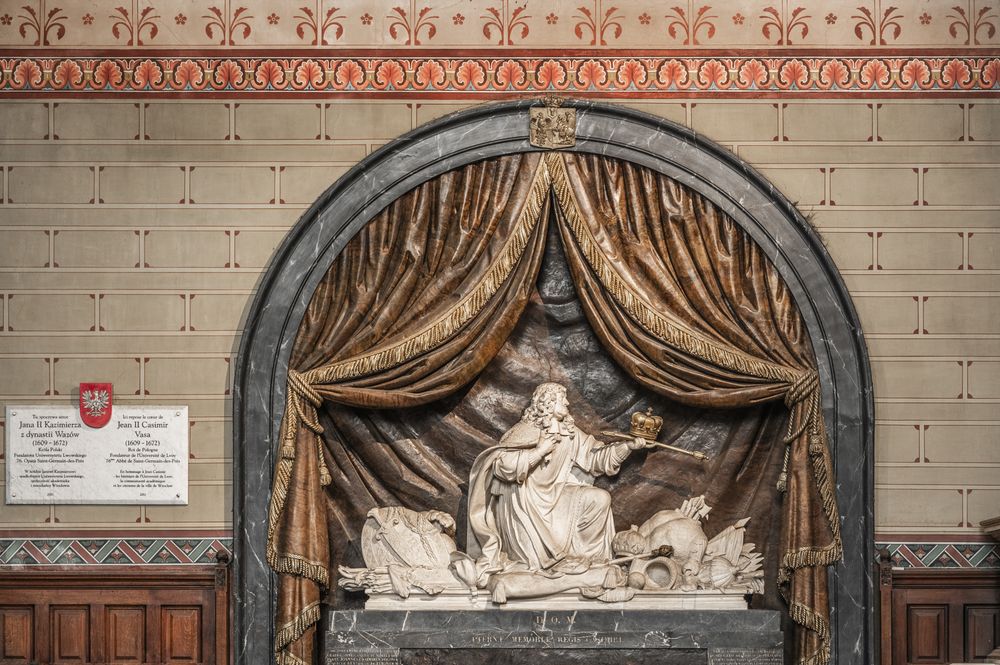 Fotografia przedstawiająca Monument to the heart of King John II Casimir Vasa in Paris