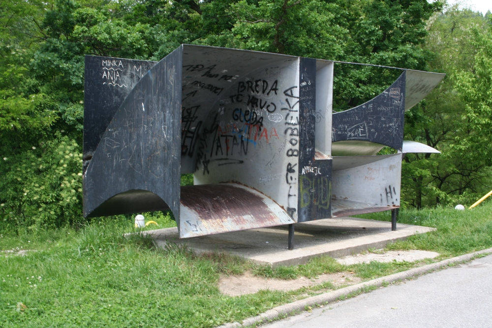 Photo montrant Sculpture by Janusz Jarnuszkiewicz in Ravne na Koroškem