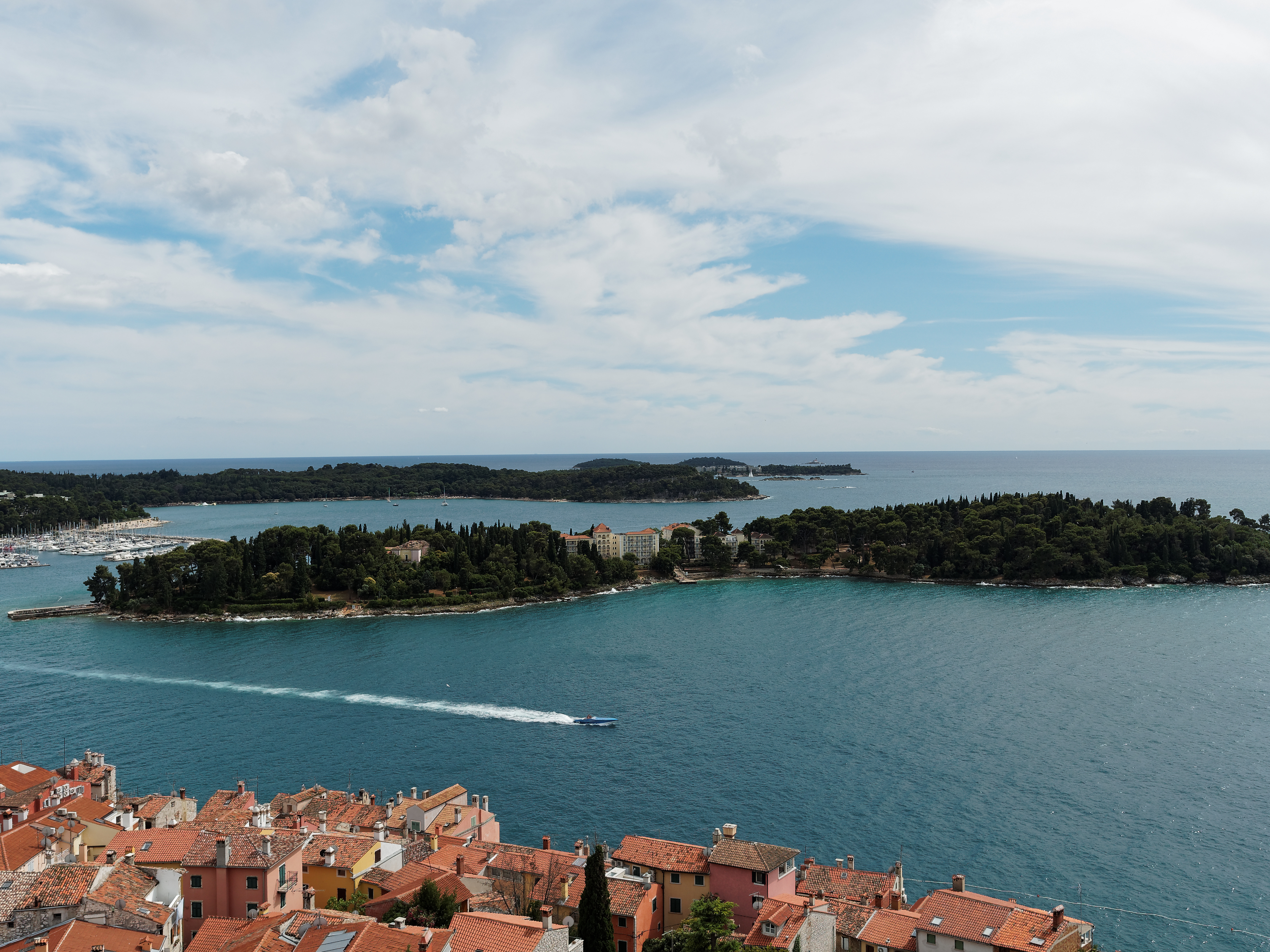 Fotografia przedstawiająca Wyspa Sveti Katarina w Rovinj